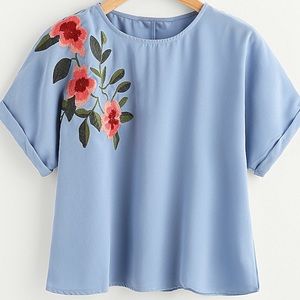 🆕Blue embroidered floral cuff sleeve top